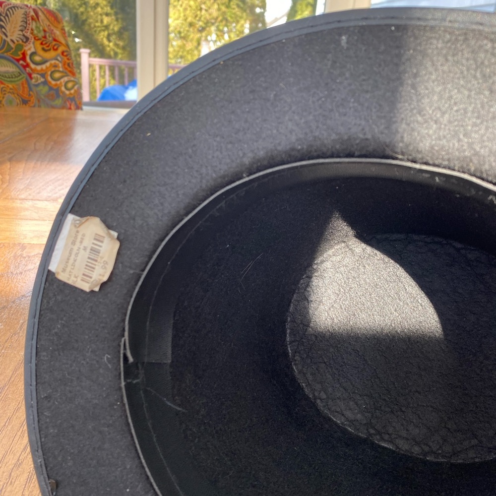 Fun hat bundle! - Picture 3 of 4